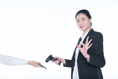 年輕女服務(wù)員 微笑背后的故事與圖文制作技巧